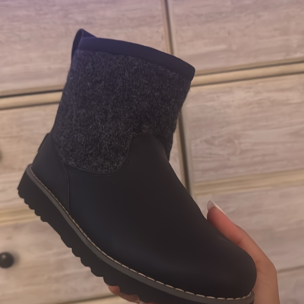 UGG Kids Black and Gray Boots